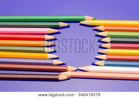 Colored Pencils, Color Gamut