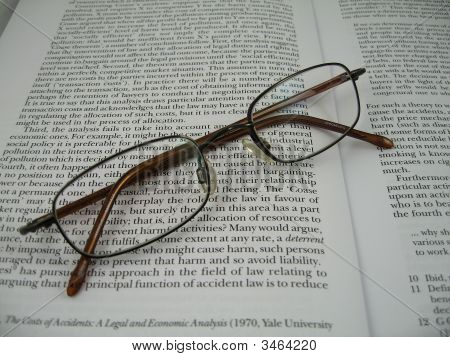 Livre de lecture & de lunettes