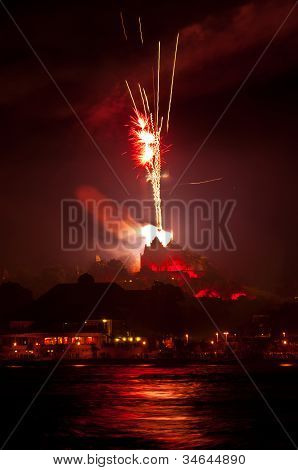 Rhein Flammen içinde