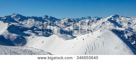 Meribel Mottaret Val Thorens Peak View Sun Snowy Mountain Landscape France Alpes 3 Vallees