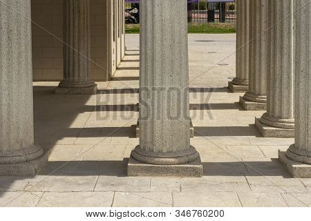 Column Array With A Greek Doric-style Base