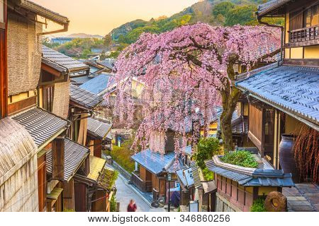 Kyoto, Japan springtime in the historic Higashiyama district art dawn.