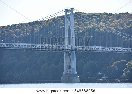 Mid-hudson Bridge In Poughkeepsie, New York (usa)