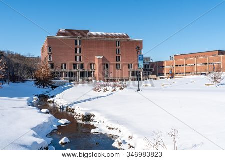 Mcintyre Library At The University Of Wisconsin-eau Claire