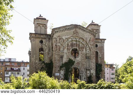 Ruins Of The Vidin Synagogue In Vidin, Bulgaria
