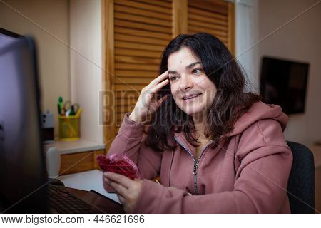 Woman Chatting With Her Lover On The Internet, They Celebrate Valentine Day Together Online. Long Di