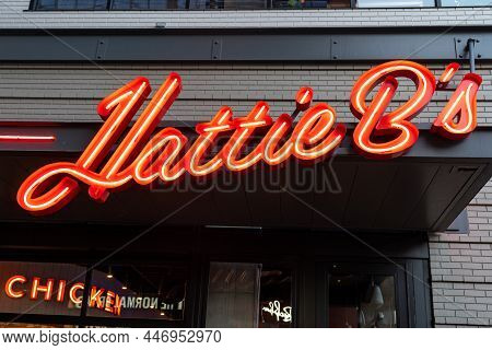 Nashville, Tennessee - January 10, 2022: Neon Sign For The Famous Hattie B's Restaurant, Serving Nas
