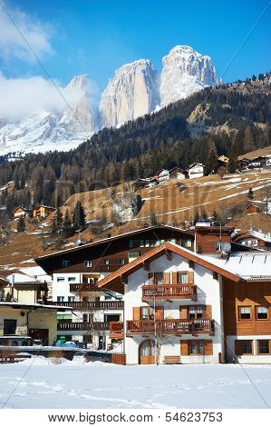 Village In The Mountains. Campitello