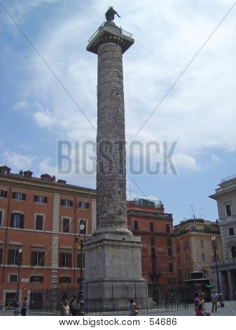 อ Marco Di Colonna