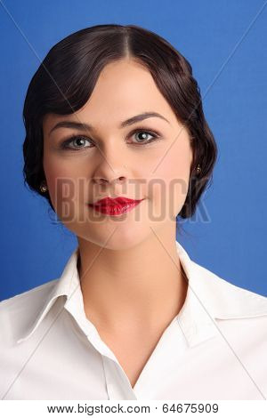 Portrait of an tractive elegant young woman.
