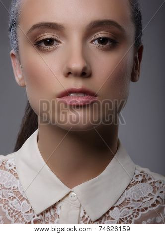 Elegance. Luxurious Charismatic Lady With White Lacy Collar