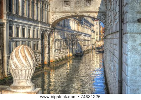 Sospiri Bridge