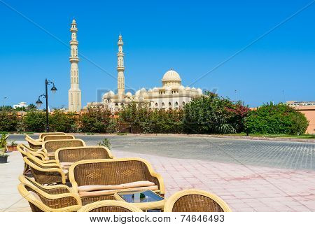The Luxury Resort
