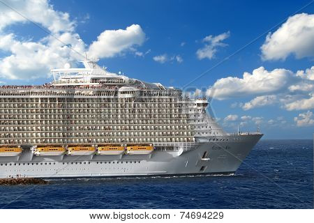 Cruise Ship