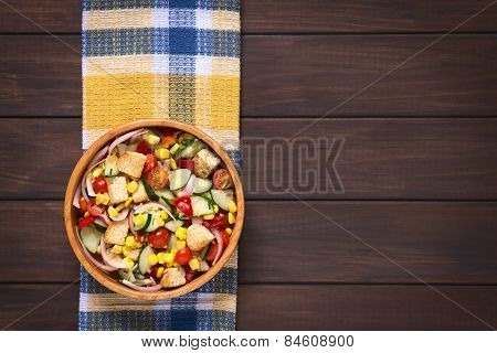 Fresh Salad with Croutons