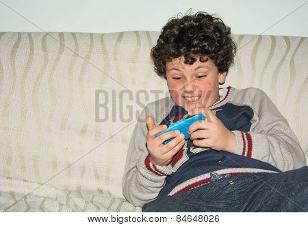 The smartphone, new baby sitter.