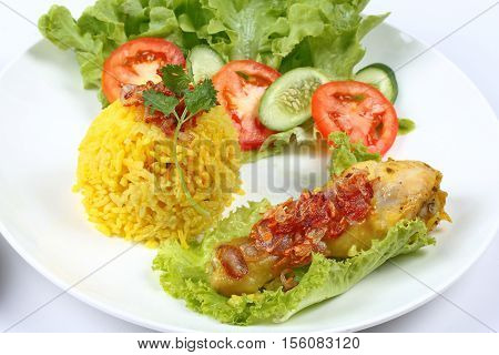 Close Up Muslim Yellow Rice With Chicken, Selective Focus