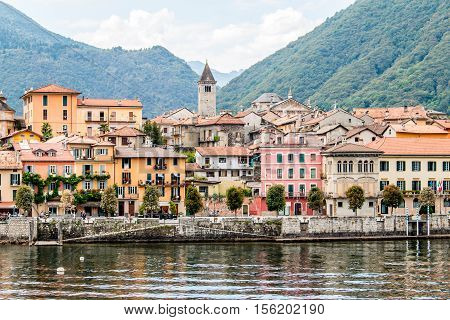 close up of an Italian town located near the water