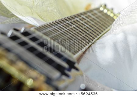 Gitaar In Bed