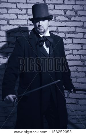 Victorian Maniac Attacked With A Knife On The Victim