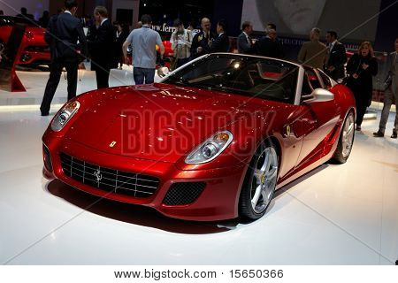 Paříž, Francie - 30. září: Ferrari SA APERTA na Paris Motor Show v září 30, 2010 v Paříži.