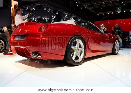 Paříž, Francie - 30. září: Paris Motor Show v září 30, 2010 v Paříži, ukazující Ferrari SA AP