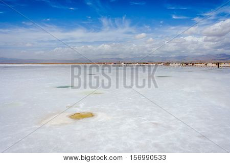 Chaqia (chakayan) Salt Lake, Qinghai, China