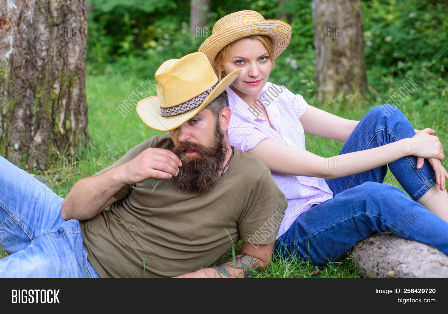 Couple Straw Hats Sit Image \u0026 Photo 