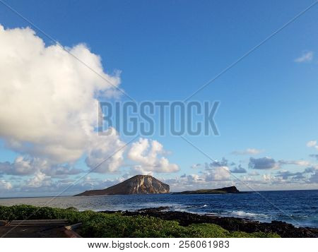 Manana Island And Kaohikaipu Island Are Located On The Windward Side Of O'ahu