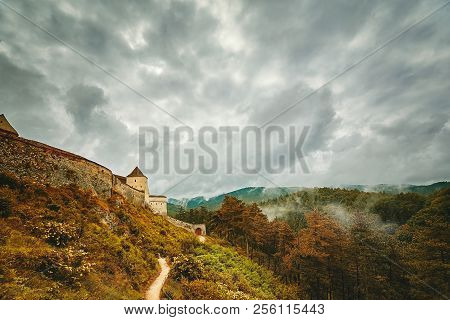 Rasnov Citadel (rosenauer Burg) In Transylvania, Romania