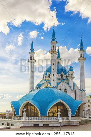 The Kul Sharif Mosque Is A One Of The Largest Mosques In Russia.