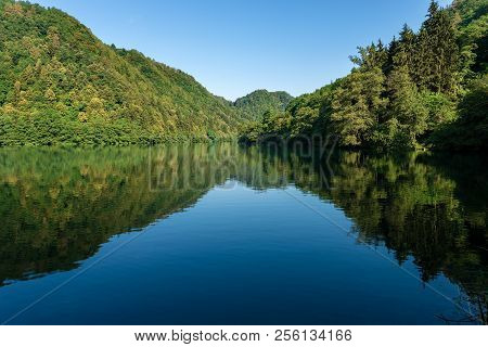 Lago Di Levico (lake), Trentino Alto Adige, Levico Terme, Italy, Europe