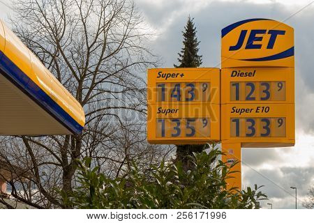 Boeblingen,germany - January 21,2018: Tuebinger Strasse This Is A Jet Gas Station Near The Park With