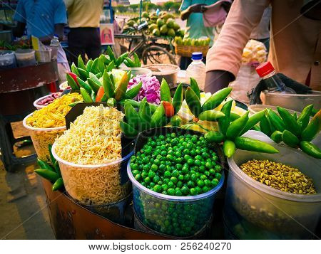 Jhalmuri Mixture Chaat Being Sold By A Fast Food Vendor