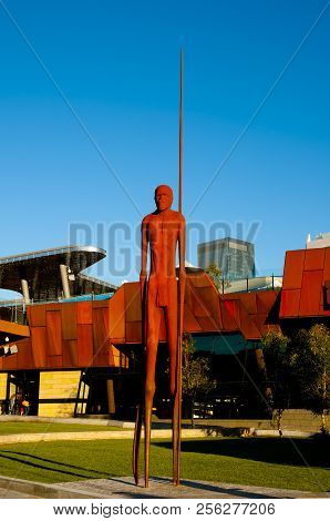 Perth, Australia - July 11, 2018: Yagan Square & The 9-meter Statue Of Wirin Created By Tjyllyungoo 