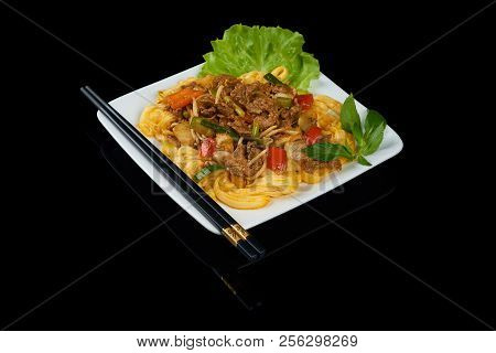 Vietnamese Dish Pho Xao Bo Is A Stir-fried Rice Noodles With Beef