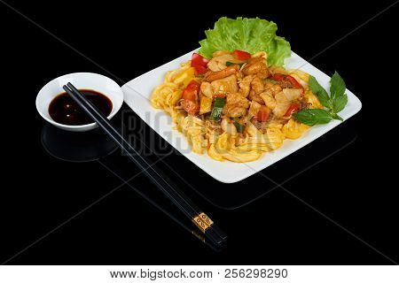 Vietnamese Dish Pho Xao Hai San Is A Stir-fried Rice Noodles With Shrimps, Squid And Vegetables