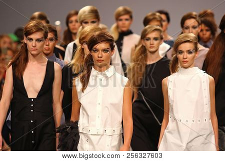 Ukrainian Fashion Week Ss19: Collection By J.perekriostova