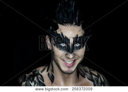 Professional Make-up Fantastic Personag Like A Raven