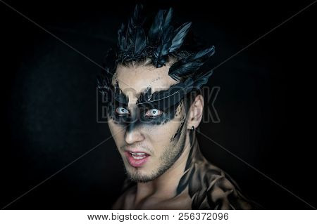 Professional Make-up Fantastic Personag Like A Raven