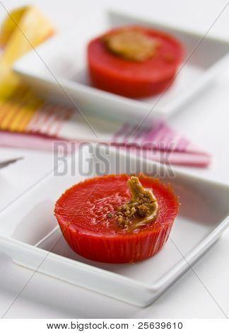 Filipínský sweet říká 'kutsinta'. Rýžové koláčky dezert.