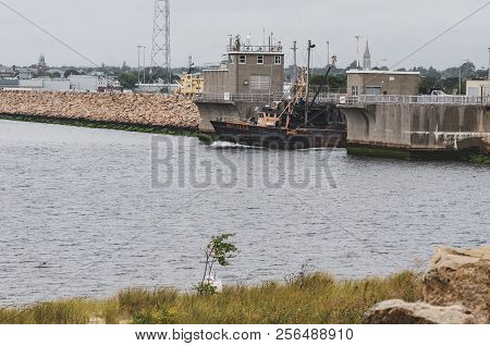 New Bedford, Massachusetts, Usa - September 3, 2018: Commercial Fishing Vessel Hustler, Transiting N