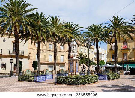 Ayamonte, Spain - June 11, 2017 - Statue Of The Immaculate Conception In The Plaza De La Laguna With
