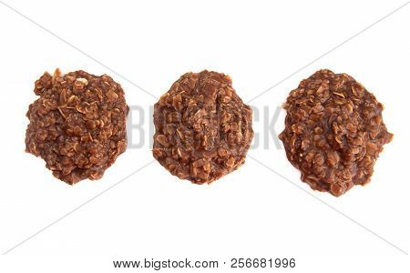 No Bake Chocolate Peanut Butter And Oat Cookies