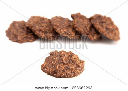 No Bake Chocolate Peanut Butter And Oat Cookies