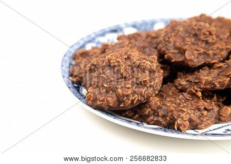 No Bake Chocolate Peanut Butter And Oat Cookies