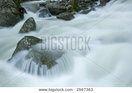 Bridaveil val Cascade