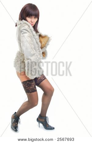 Ragazza In Pellicciotti