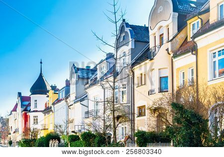 View On Residential Building Of Villa Colony In Quarter Gern - Munich