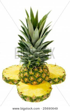 Tagliare ananas